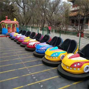 景區豪華碰碰車