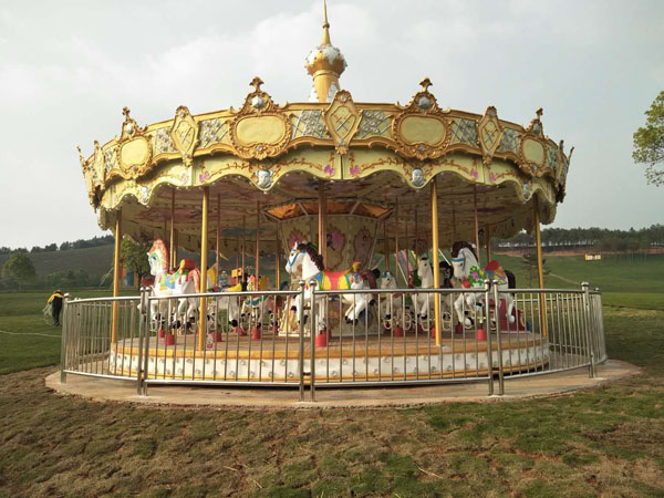 景區(qū)豪華轉(zhuǎn)馬